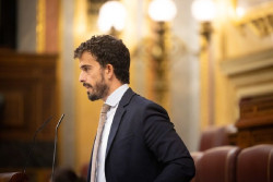Vox avisa a Moreno Bonilla de que exigir&aacute; la prioridad nacional si tienen que pactar en Andaluc&iacute;a