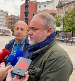 Vox culpa al Gobierno regional del "colapso" de los centros de salud de Torrelavega