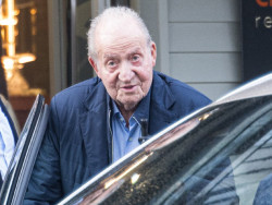 Zarzuela dice que es una "decisi&oacute;n personal" del rey em&eacute;rito si regresa a Espa&ntilde;a