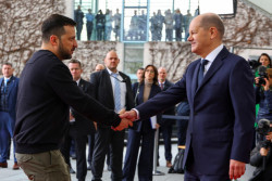 Zelenski destaca que el nuevo pr&eacute;stamo europeo es "una se&ntilde;al" para Rusia de que Ucrania "no se desmoronar&aacute;"